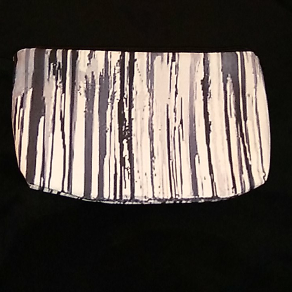 NEW- Cosmetic bag